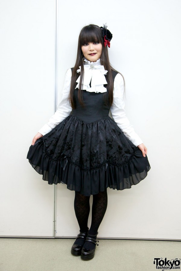 Gothic-Lolita-Punk-Japanese-Fashion-Show-2012-03-048-600x900